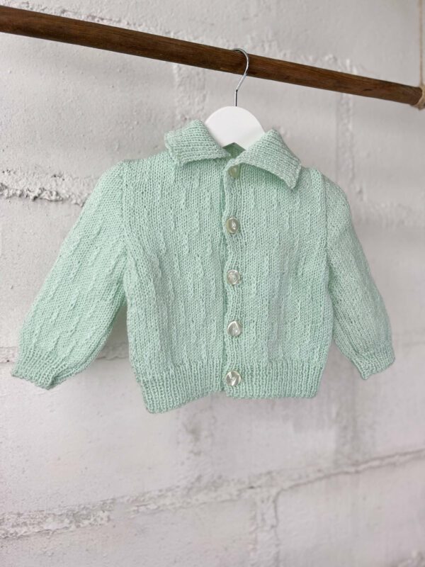 Gilet vert d’eau fait main 6 mois