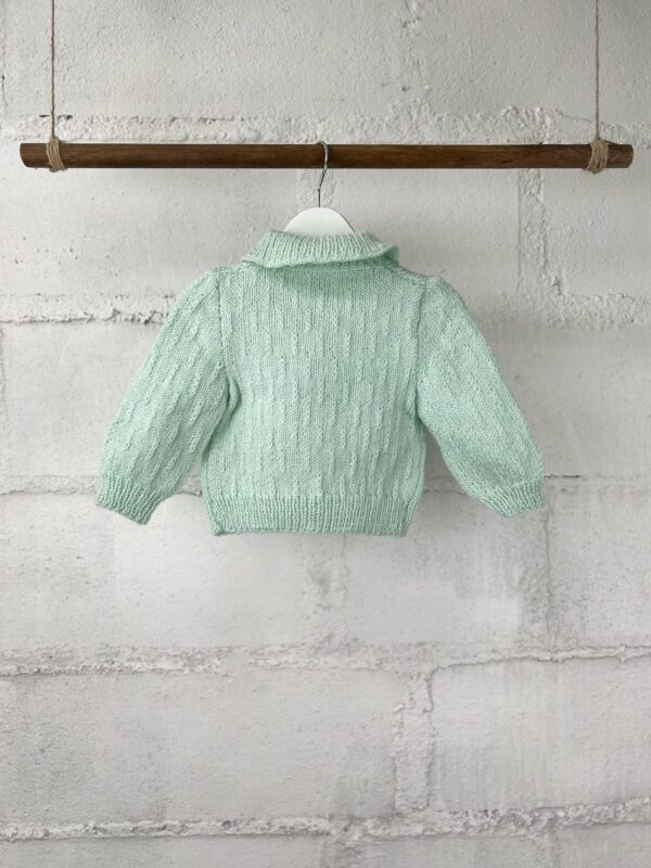 Gilet vert d’eau fait main 6 mois – Image 5